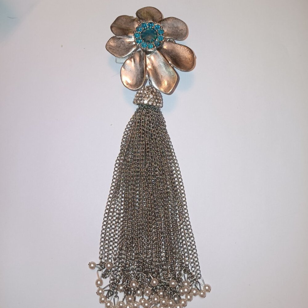 2026 trend handmade tassel brooch silver tone metal flower teal and chain 6"